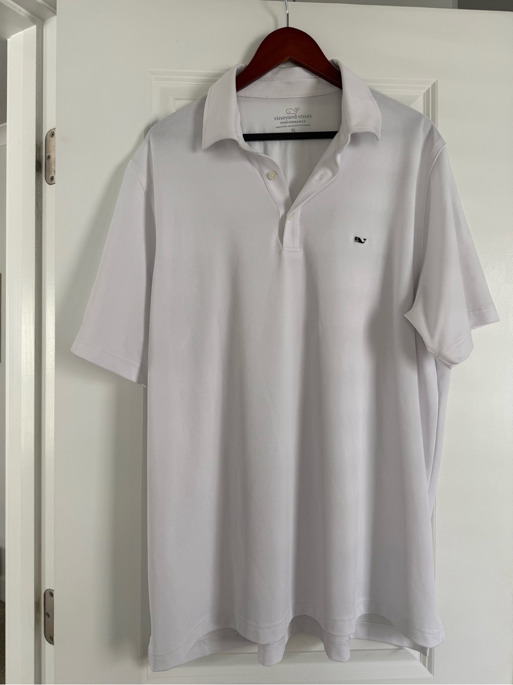 Vineyard Vines Men's Performance White Polo Shirt, size XL